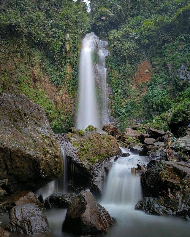 Air Terjun Lembah Pelangi Dalchaebi
